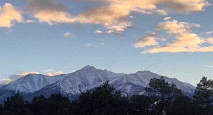 55 and older senior living in Buena Vista at Mount Princeton RV Park Model Homes